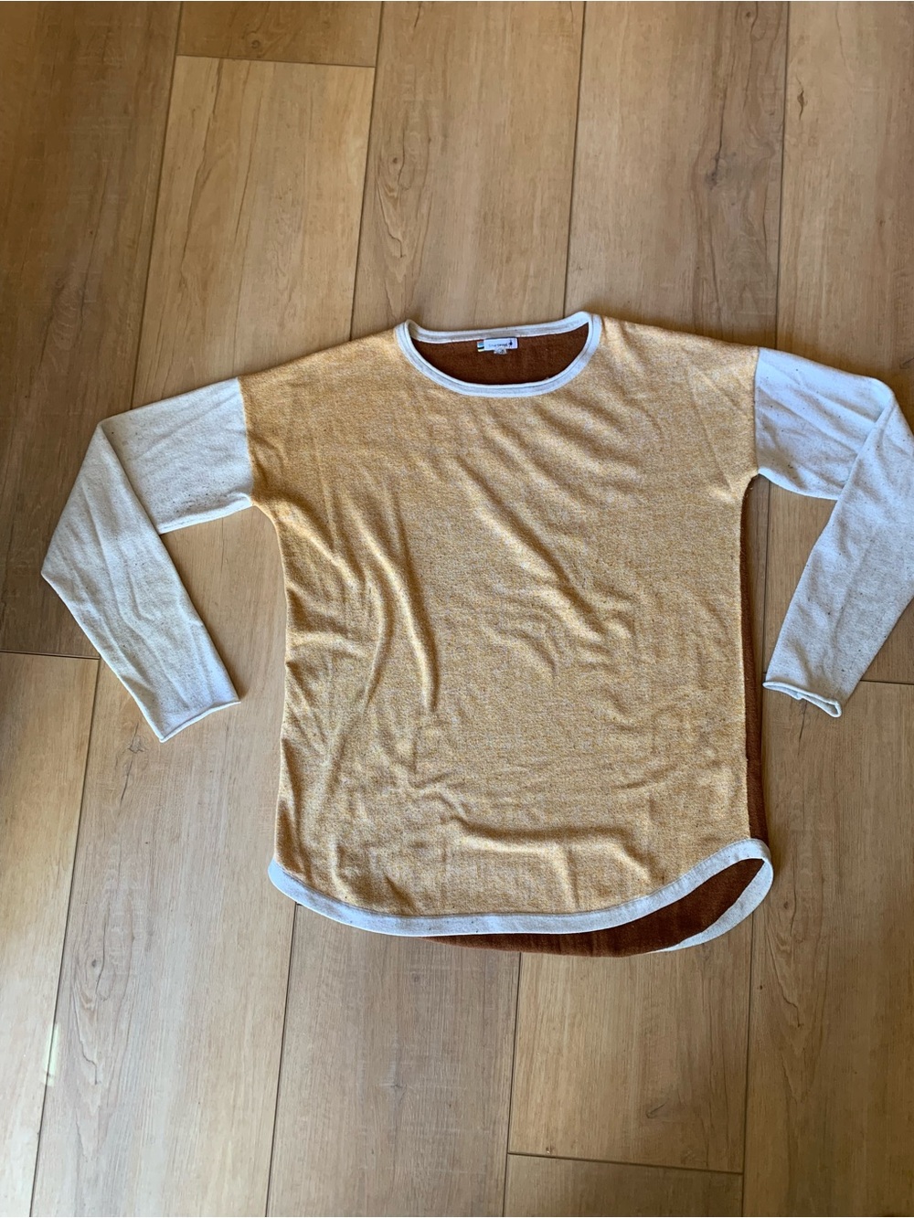 Smartwool Women's Two-Tone Yellow and Cream Long Sleeve Knit Top